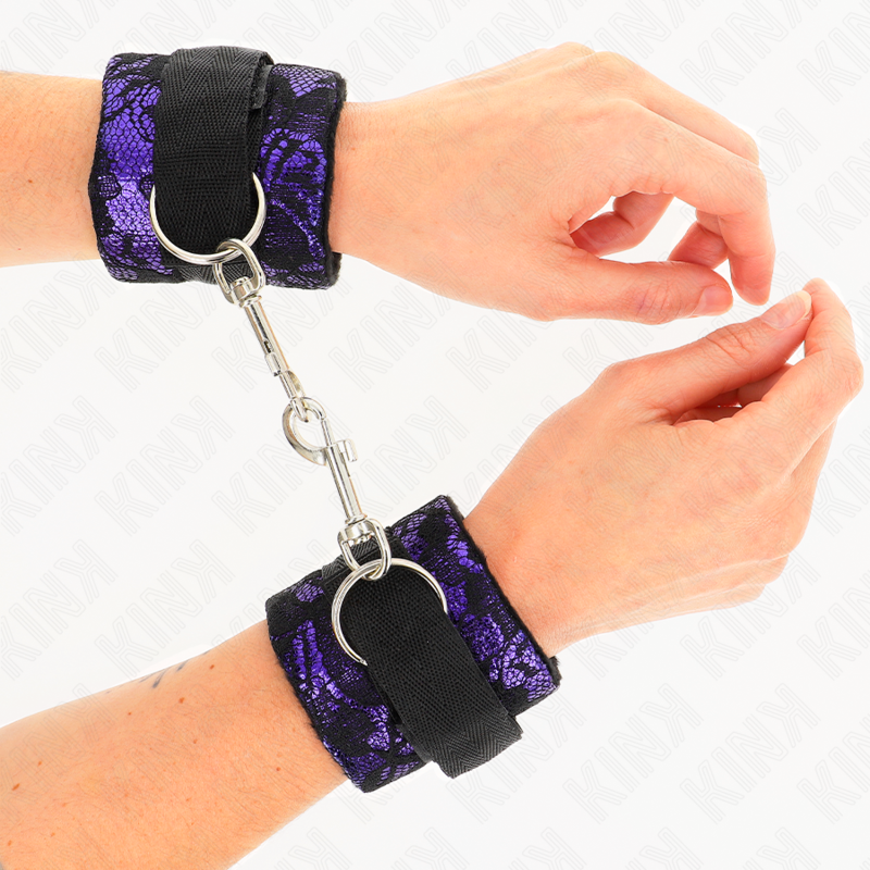 KINK - SHORT VELVET LACE WRIST RESTRAINTS AND NYLON BIND PURPLE / BLACK 23 X 6.5 CM - Billede 3